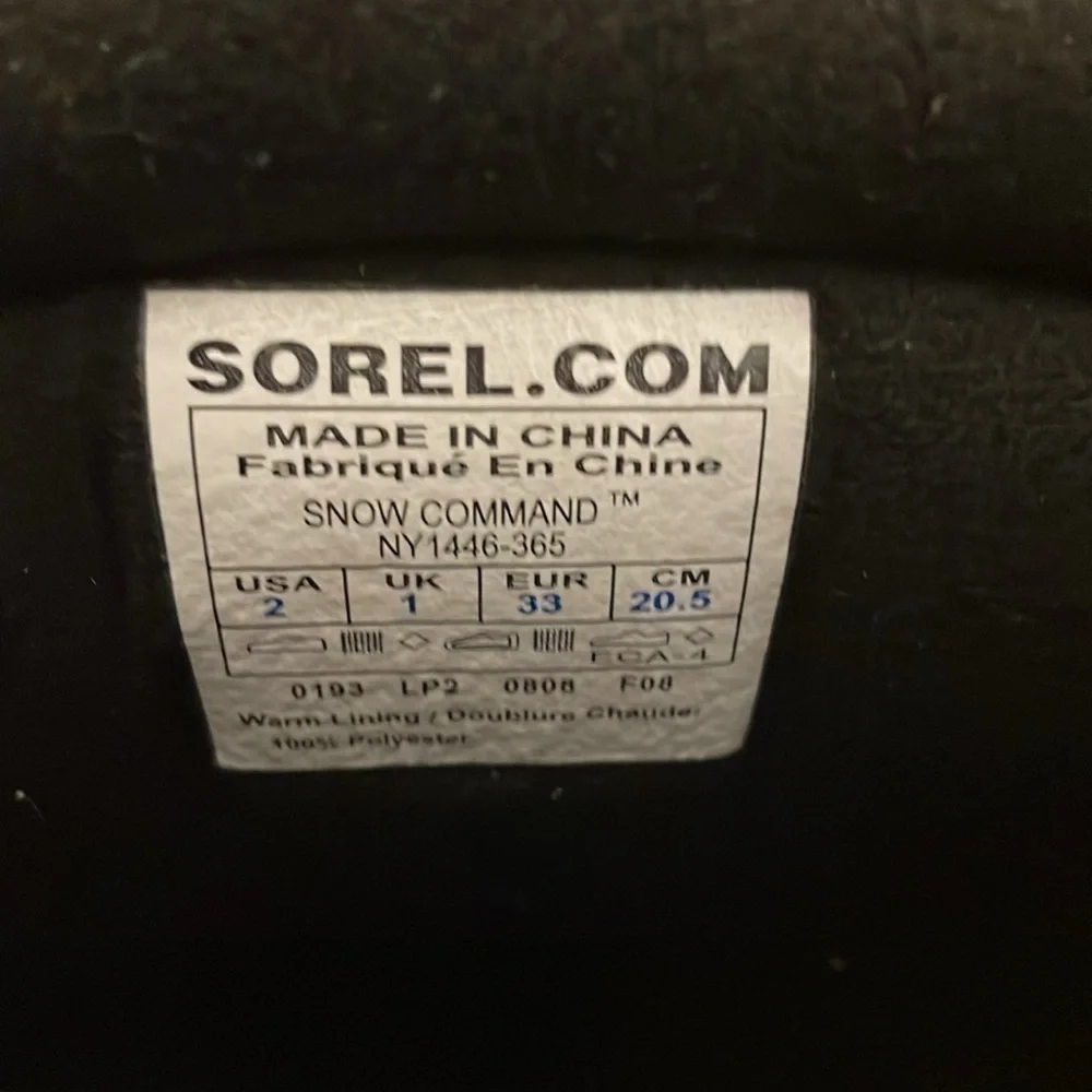 Sorel Kids Size 2 Camo Waterproof Insulated Winter Snow Boots